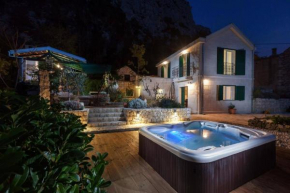 Ferienhaus in Makarska mit Schönem Garten